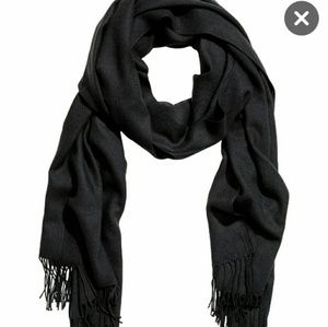 Black cashmere scarf